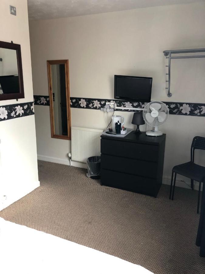 Ultimate Family Guest House 블랙풀 외부 사진